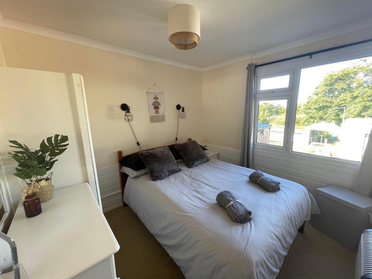 2 Bedroom Holiday Chalet Near Bude Kilkhampton Dış mekan fotoğraf