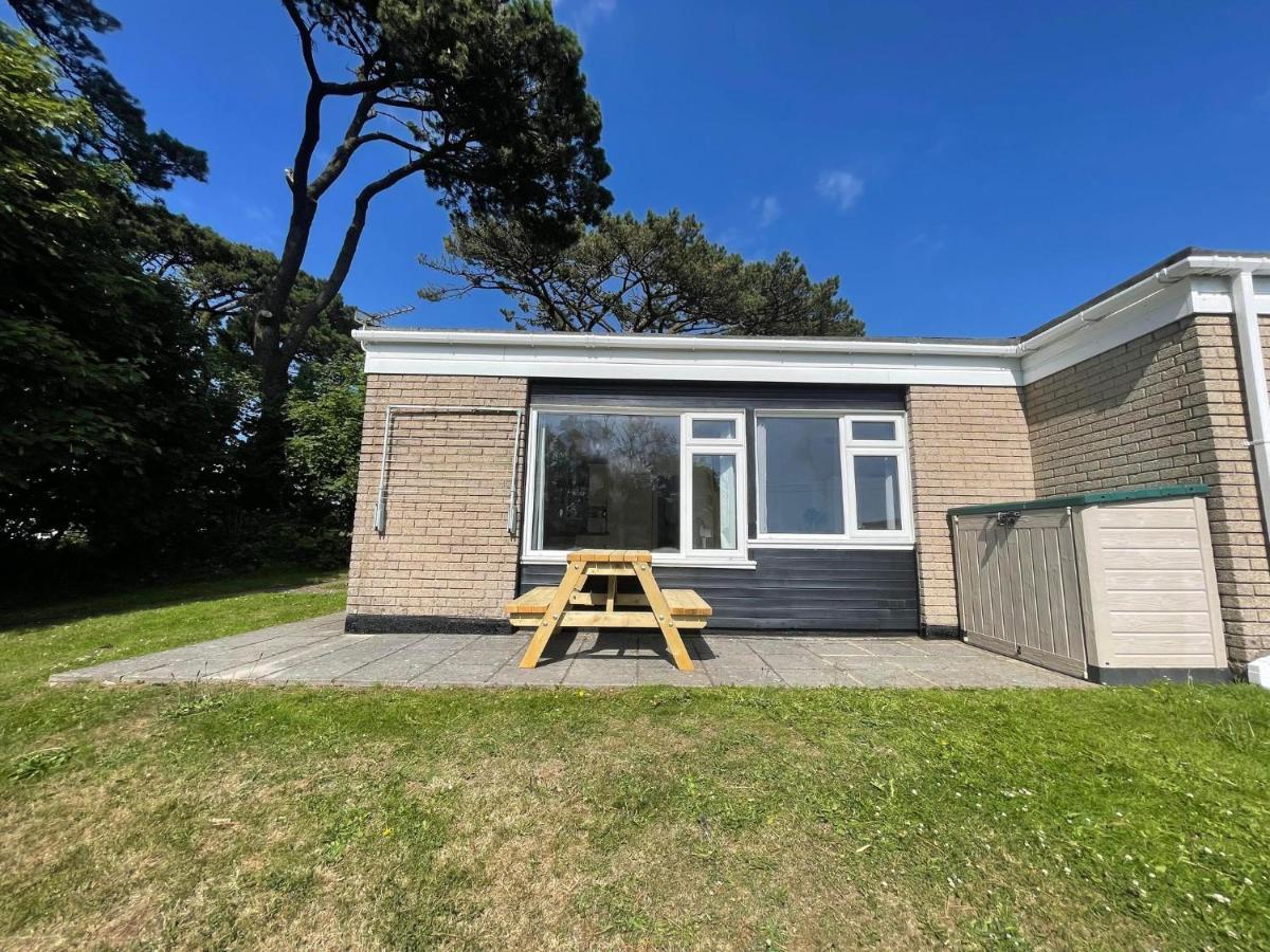 2 Bedroom Holiday Chalet Near Bude Kilkhampton Dış mekan fotoğraf